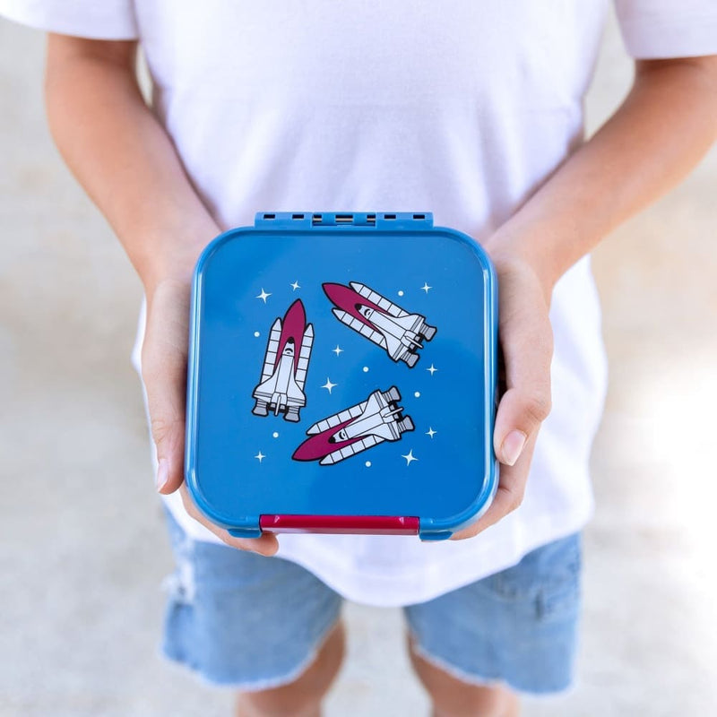 files/galactic-leakproof-bento-style-kids-snack-box-2-compartment-snack-box-montii-yum-store-blue-azure-wrist-167.jpg