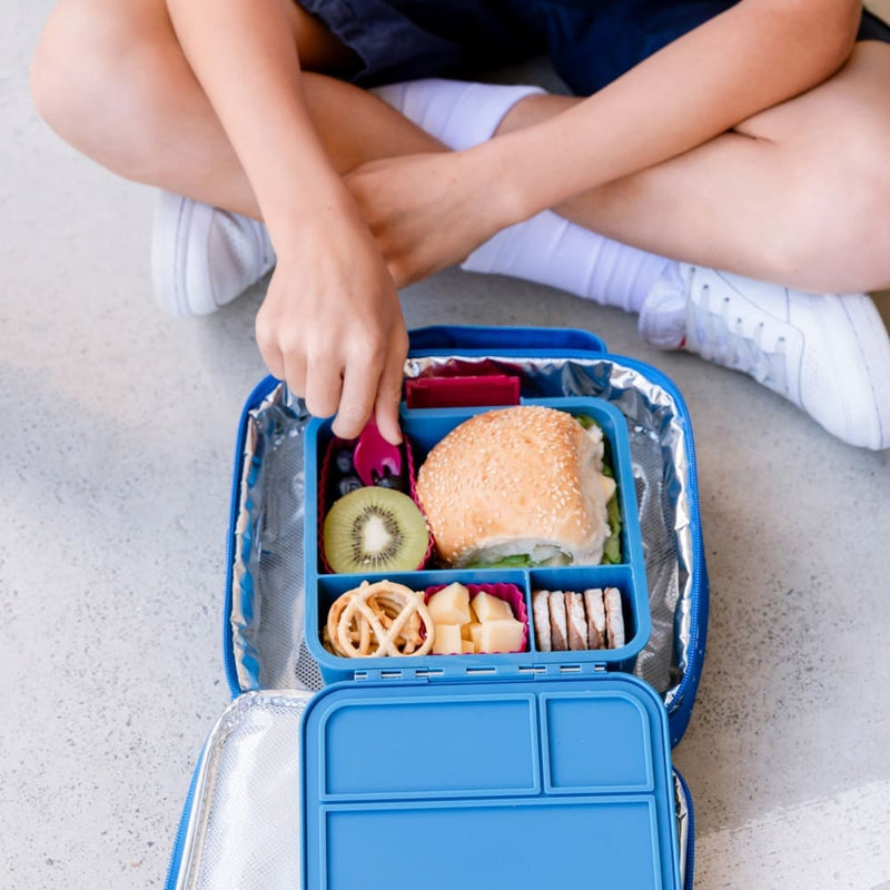 files/galactic-leakproof-bento-style-lunchbox-3-compartments-for-adults-kids-montii-yum-store-domy-food-blue-840.jpg