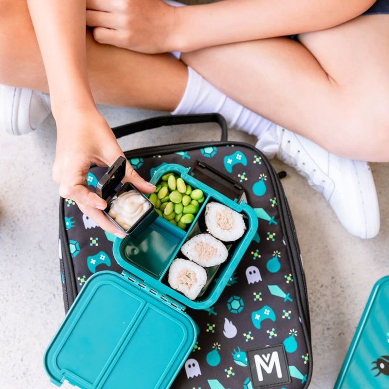 files/game-on-leakproof-bento-style-kids-snack-box-2-compartment-montii-yum-store-green-blue-luggage-632.jpg