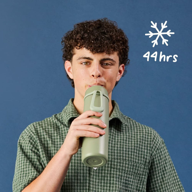 files/insulated-flip-top-690ml-drink-bottle-olive-stainless-steel-water-bbox-yum-kids-store-565.jpg