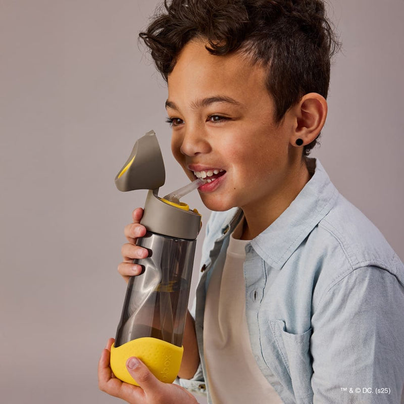 files/large-kids-plastic-water-bottle-with-straw-by-bbox-600ml-batman-yum-store-391.jpg