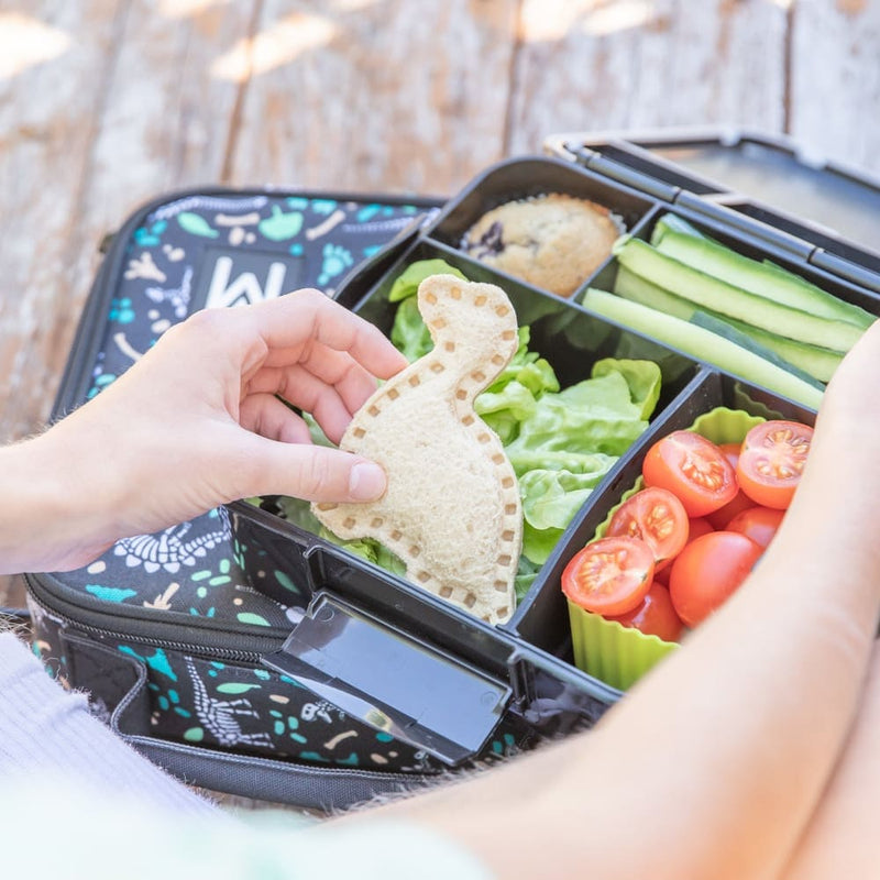 files/lunch-punch-cut-crimp-sandwich-pockets-dinosaur-cutter-yum-kids-store-375.jpg